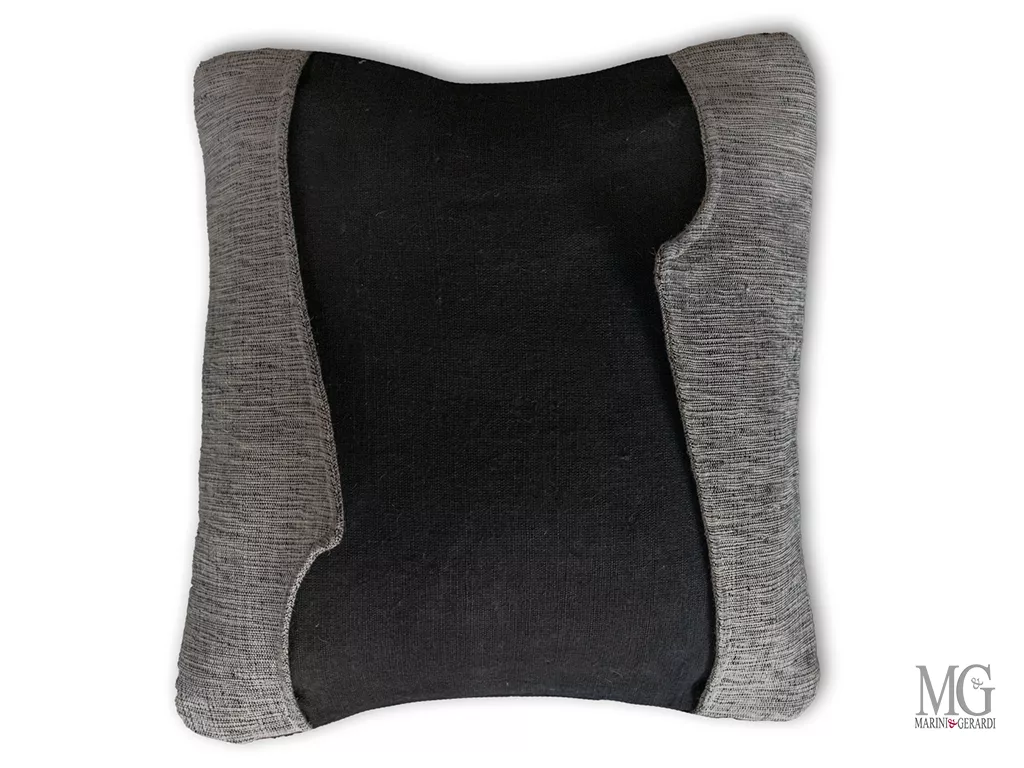 Cuscini moderni divano 45x45 futurista grigio nero cc042 Cuscini moderni divano 45x45 futurista grigio nero cc042