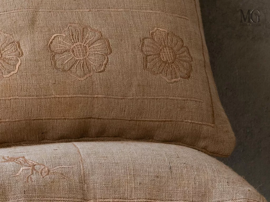 Fodera cuscino design fiori tessuto juta cotone soggetti cc096 Fodera cuscino design fiori tessuto juta cotone soggetti cc096
