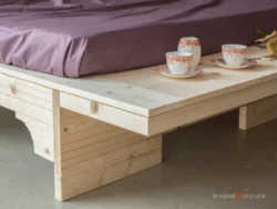 Letto matrimoniale legno massello naturale base appoggio seduta gastone