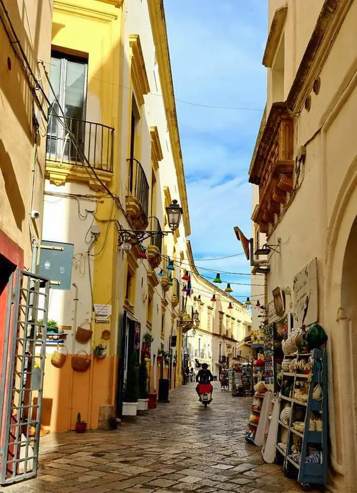 Gallipoli borgo antico stradine Gallipoli borgo antico stradine